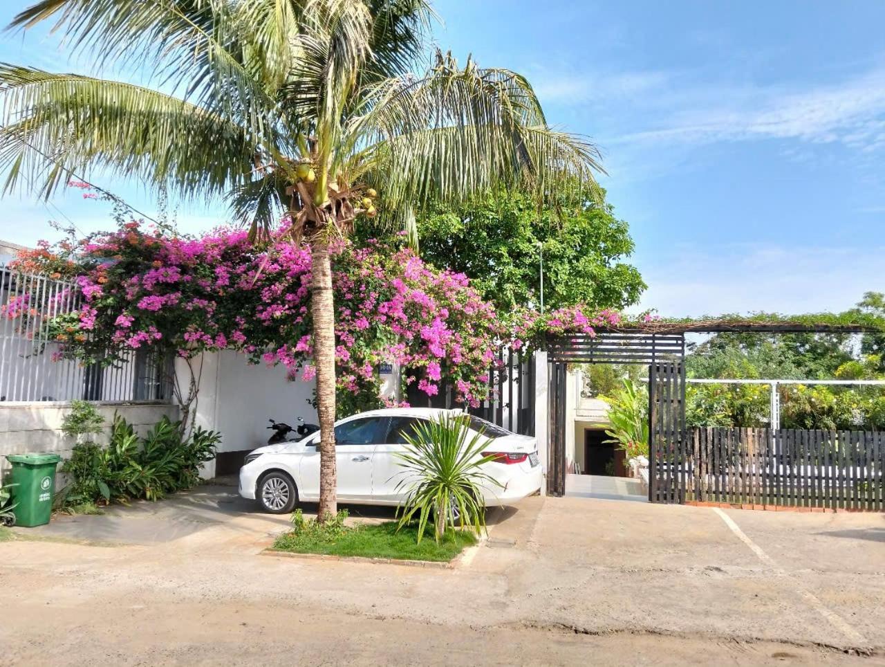 Doi Sao Homestay Buon Ma Thuot Exterior foto